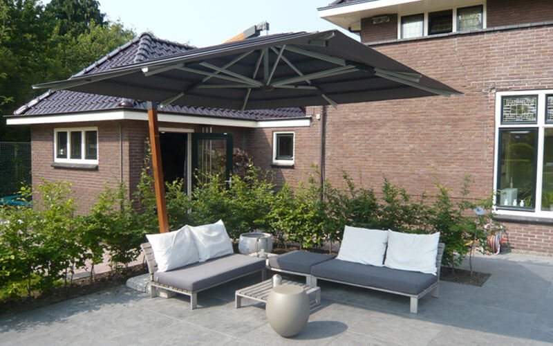 Solero® | tuin- en horecaparasol met multivolant