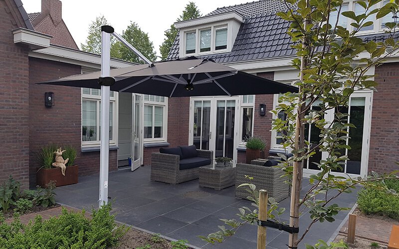 Ciro Onverschilligheid toezicht houden op Solero® Palestro Pro | Grote zweefparasol | 4x3 of 4x4 meter